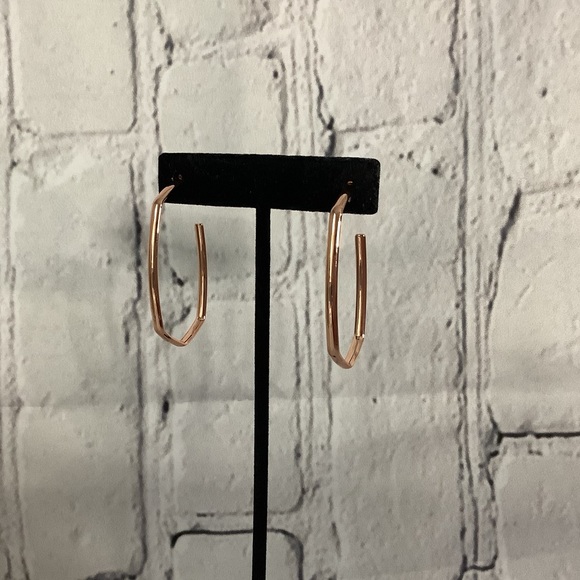 GP Oval Shape Hoops - Picture 2 of 6